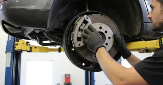 Limpeza e Lubrificação de Componentes Traseiros