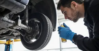 Limpeza e Vedação de Componentes Dianteiros